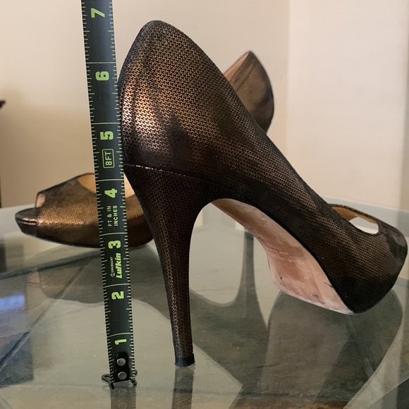 KATE SPADE HEELS - Picture 10 of 14